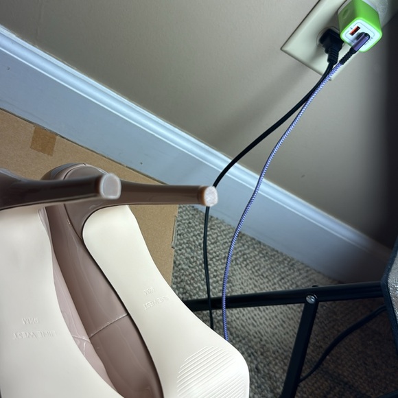 NWOT - Nine West Womens Hilare Pump, Barely Nude 110, Size 9.5 - Picture 9 of 16